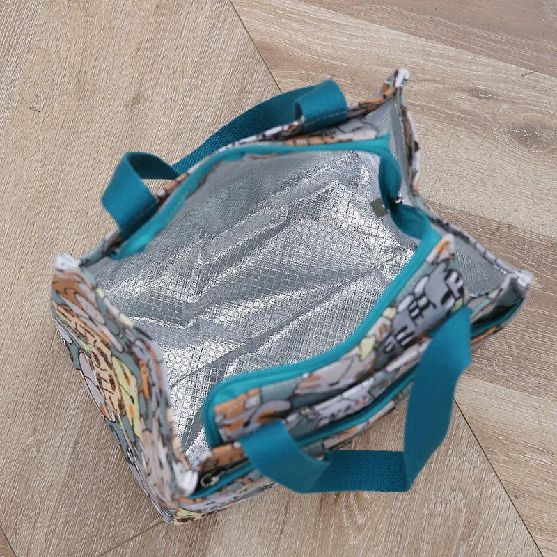Lunchbag Cartoon isoliert groß Bento