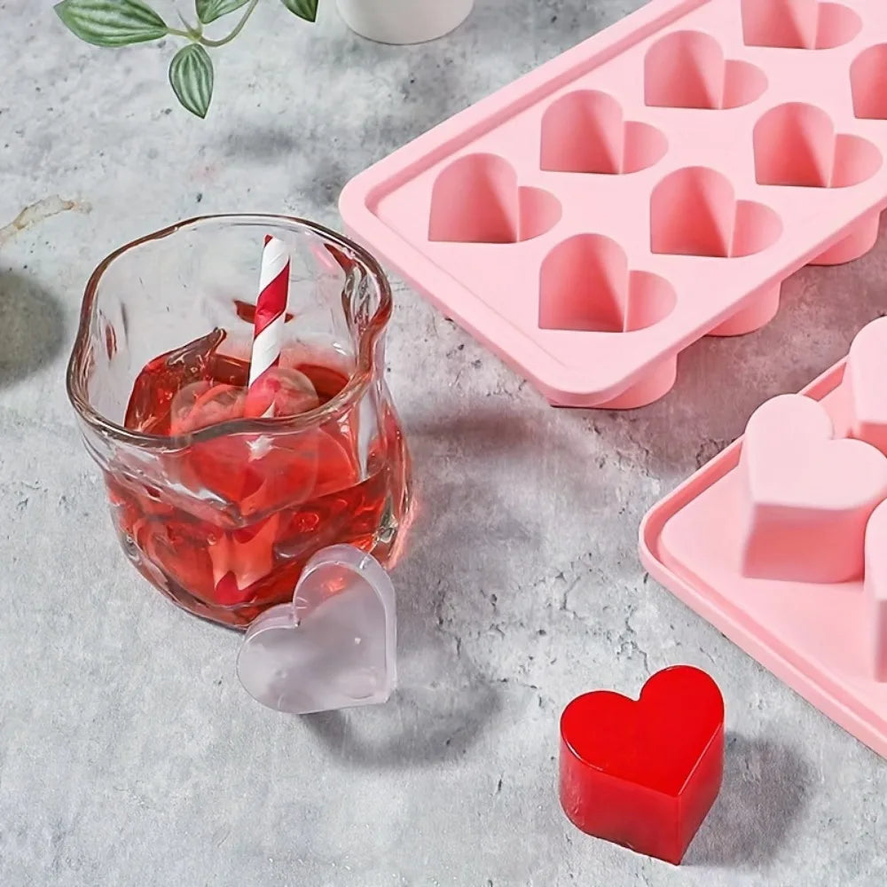 Eiswürfelform aus Silikon in Herzform PINK LOVE