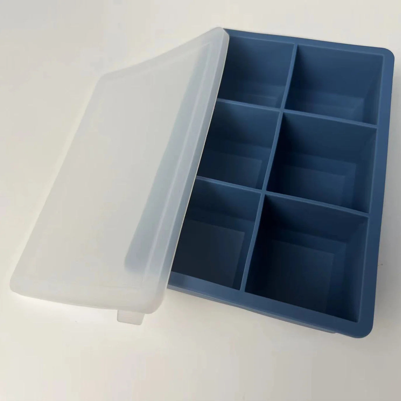 Eiswürfelform groß aus Silikon mit Deckel BPA-frei